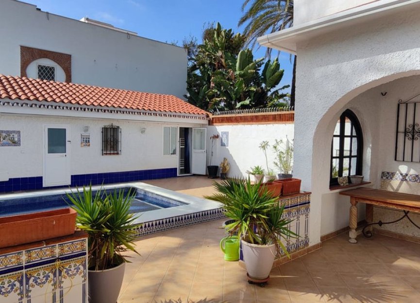 Reventa - House - Detached Villa - Marbella - Costabella