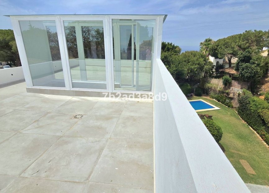 Resale - House - Detached Villa - Marbella - Elviria