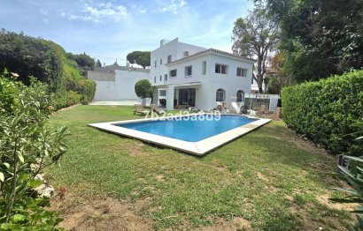 Reventa - House - Detached Villa - Marbella - Elviria