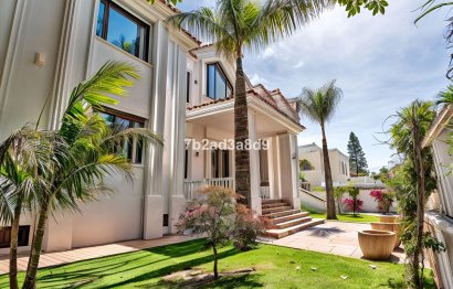 Resale - House - Detached Villa - Marbella - Guadalmina Baja