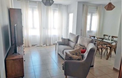 Resale - Apartment - Middle Floor Apartment - Marbella - Nueva Andalucia