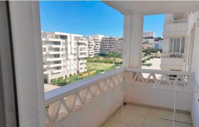 Resale - Apartment - Middle Floor Apartment - Marbella - Nueva Andalucia