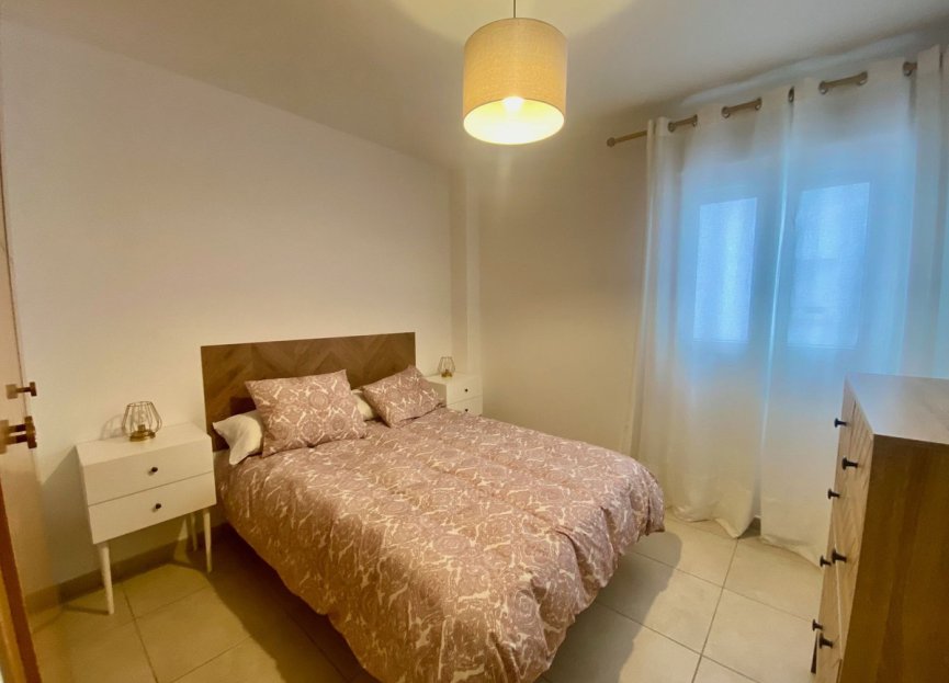 Resale - Apartment - Middle Floor Apartment - Marbella - Nueva Andalucia