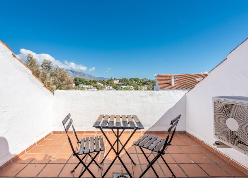 Resale - Apartment - Penthouse - Marbella - Nueva Andalucia