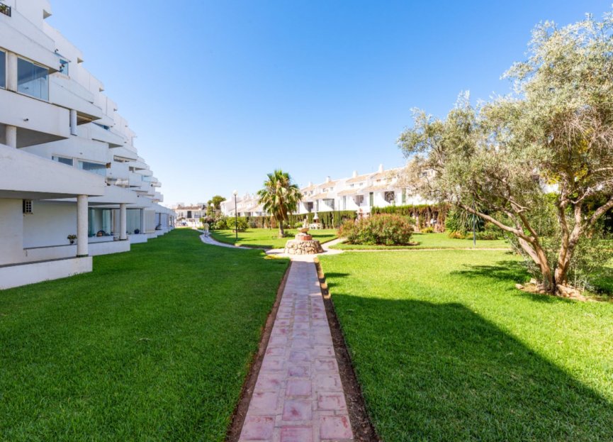 Resale - Apartment - Middle Floor Apartment - Mijas - Calahonda