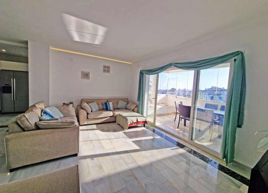 Resale - Apartment - Middle Floor Apartment - Mijas - Calahonda