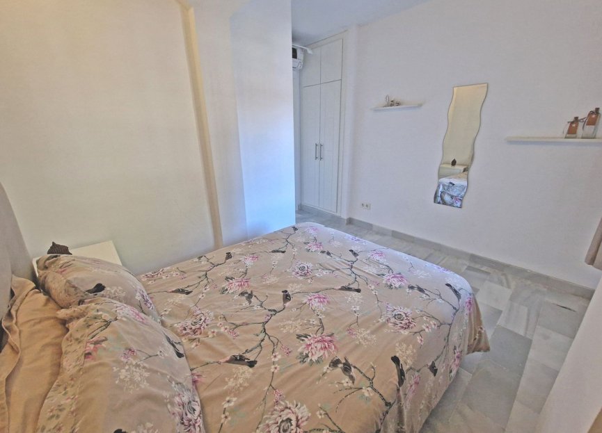 Resale - Apartment - Middle Floor Apartment - Mijas - Calahonda