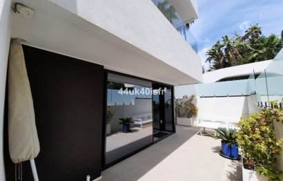 Resale - Apartment - Ground Floor Apartment - Marbella - Marbesa