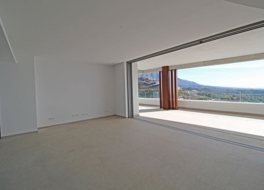 Resale - Apartment - Middle Floor Apartment - Benahavís - La Quinta