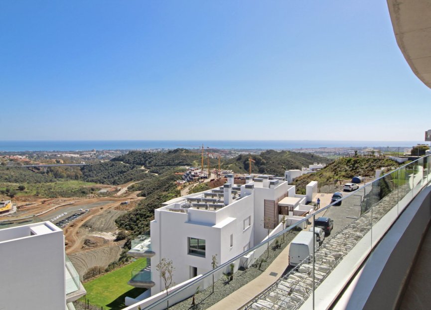 Resale - Apartment - Middle Floor Apartment - Benahavís - La Quinta