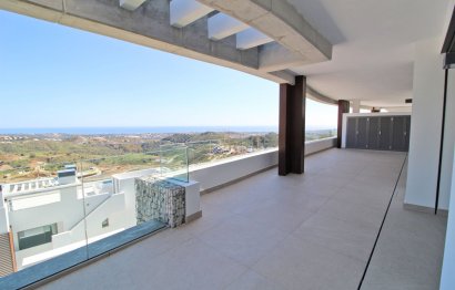 Resale - Apartment - Middle Floor Apartment - Benahavís - La Quinta