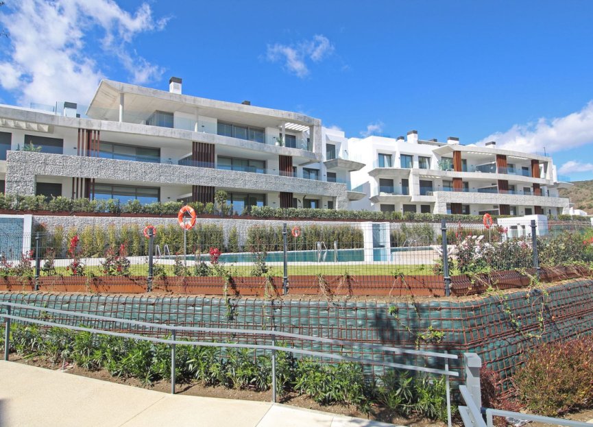 Resale - Apartment - Middle Floor Apartment - Benahavís - La Quinta