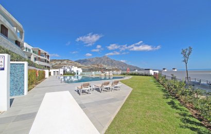 Resale - Apartment - Middle Floor Apartment - Benahavís - La Quinta