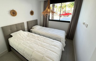 Resale - Apartment - Ground Floor Apartment - Marbella - Cabopino