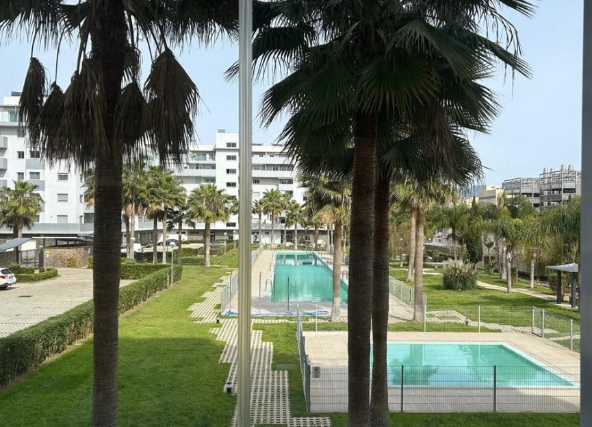 Resale - Apartment - Middle Floor Apartment - Fuengirola - Fuengirola Centro