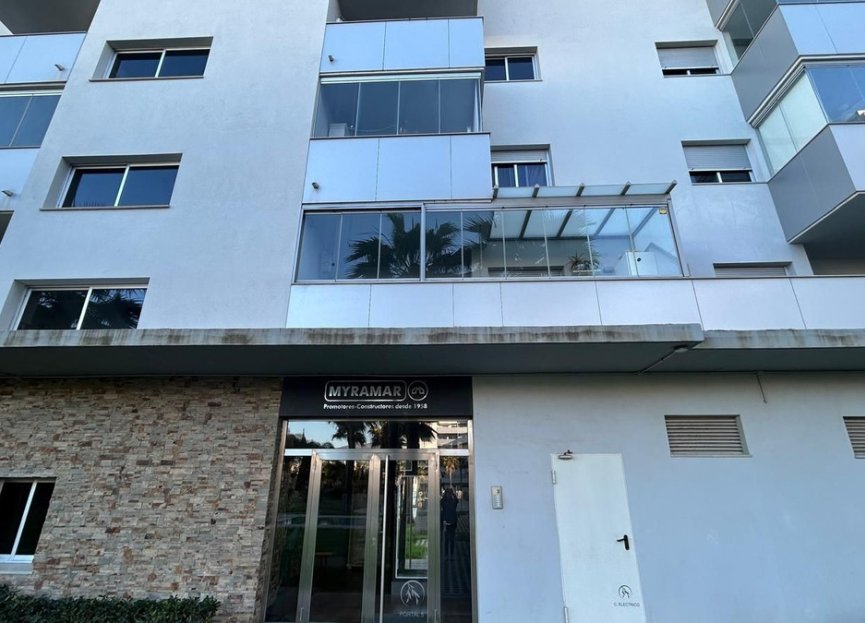 Resale - Apartment - Middle Floor Apartment - Fuengirola - Fuengirola Centro