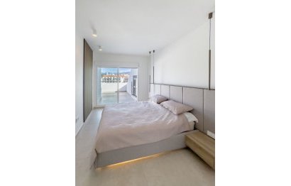 Resale - Apartment - Penthouse - Marbella - Puerto Banús