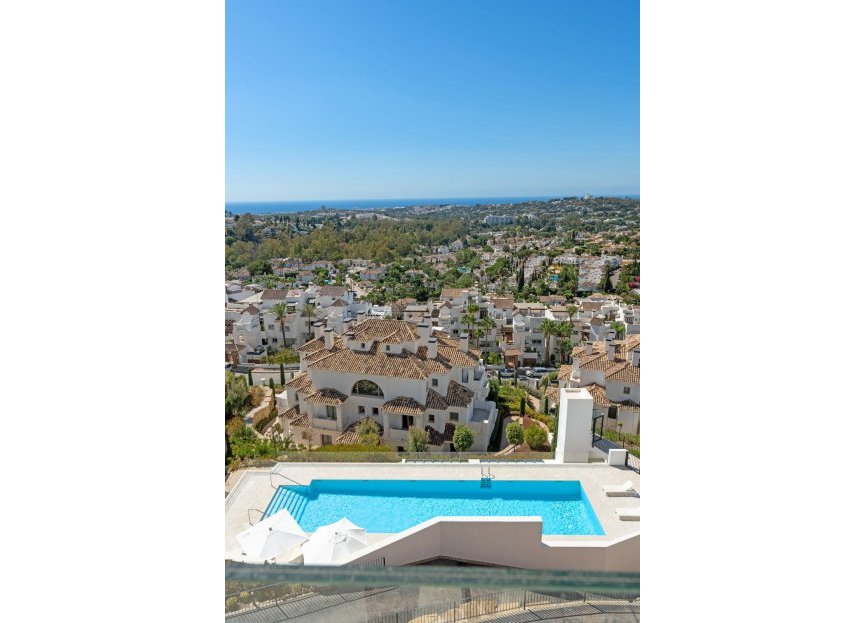 Resale - Apartment - Penthouse - Marbella - Nueva Andalucia