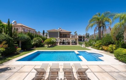 Resale - House - Detached Villa - Marbella - Nueva Andalucia