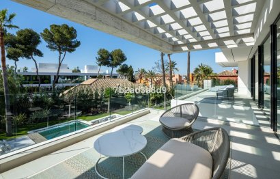 Resale - House - Detached Villa - Marbella - Nueva Andalucia