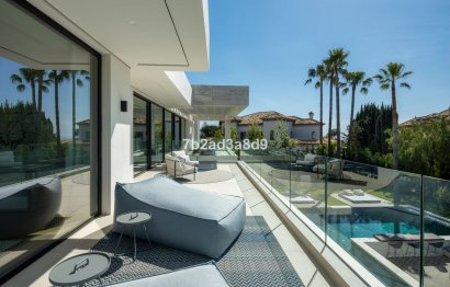 Resale - House - Detached Villa - Marbella - Nueva Andalucia