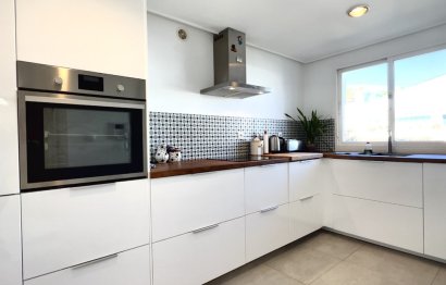 Resale - Apartment - Penthouse - Estepona - Estepona Centro