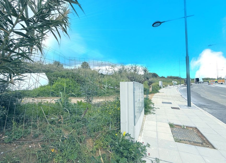 Resale - Plot - Residential Plot - Estepona - Estepona Centro