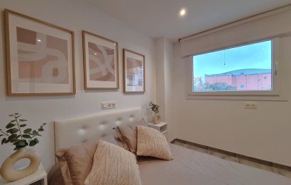 Resale - Apartment - Middle Floor Apartment - Estepona - Estepona Centro