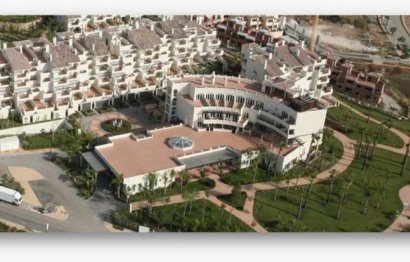 Resale - Apartment - Middle Floor Apartment - Estepona - Estepona Centro