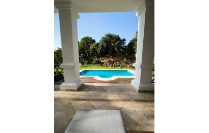 Resale - House - Detached Villa - Benahavís - El Madroñal