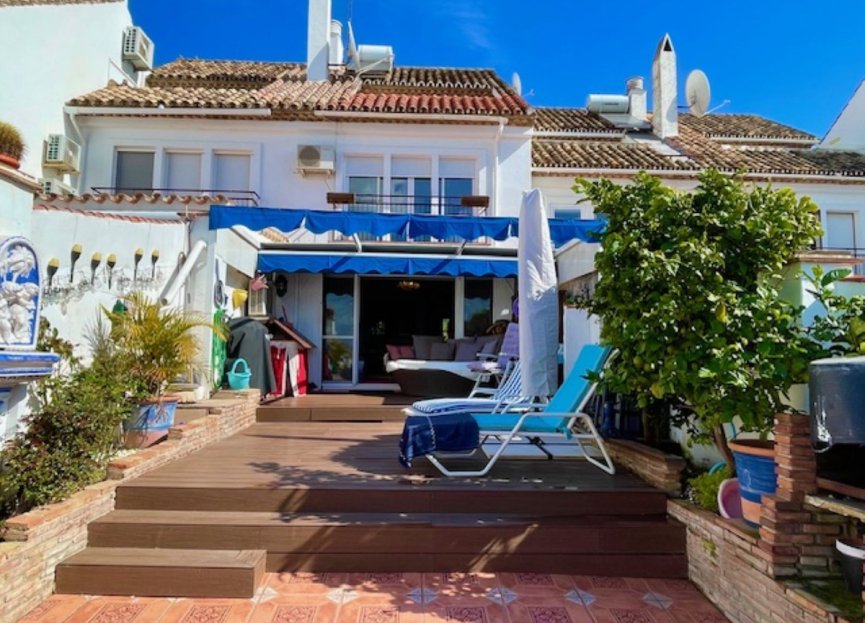 Resale - House - Townhouse - Estepona - Estepona Centro