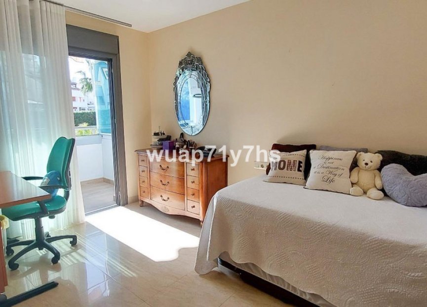 Resale - Apartment - Middle Floor Apartment - Fuengirola - Fuengirola Centro