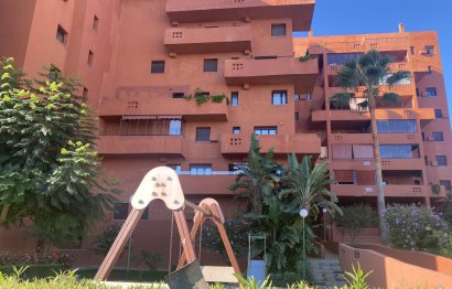 Resale - Apartment - Middle Floor Apartment - Estepona - Estepona Centro