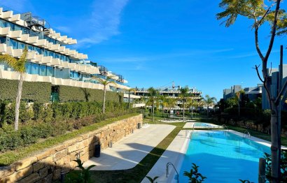 Resale - Apartment - Middle Floor Apartment - Estepona - Estepona Centro