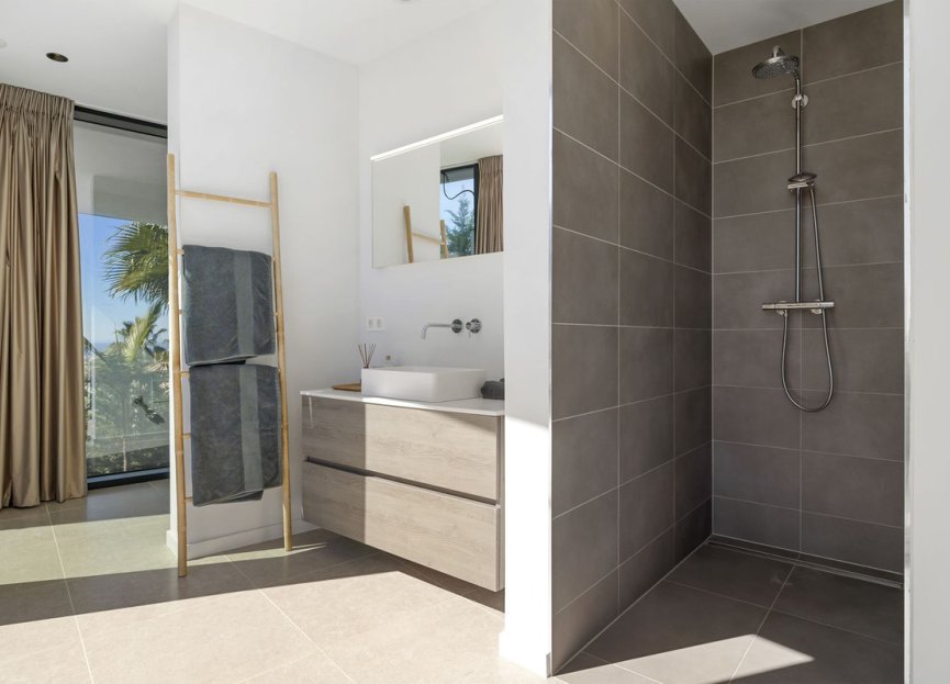 Resale - House - Detached Villa - Benahavís - Benahavís Centro