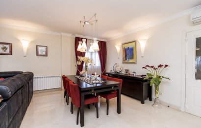 Resale - Apartment - Marbella