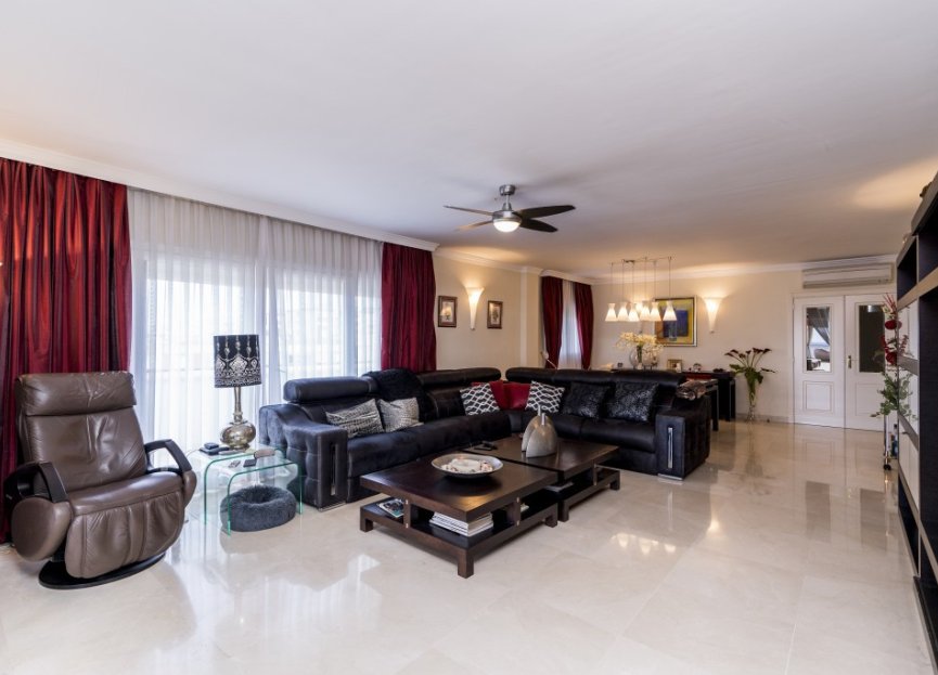 Resale - Apartment - Marbella