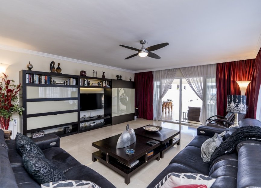 Resale - Apartment - Marbella