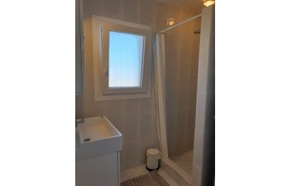 Resale - Apartment - Middle Floor Apartment - Benalmádena - Benalmadena Centro