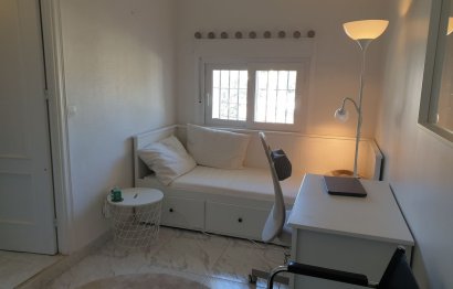 Resale - Apartment - Middle Floor Apartment - Benalmádena - Benalmadena Centro