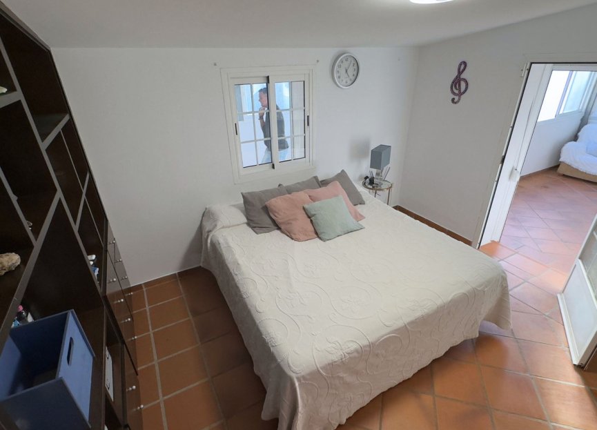 Resale - House - Detached Villa - Casares - Casares Pueblo