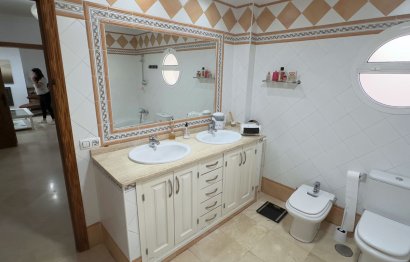 Resale - House - Detached Villa - Casares - Casares Pueblo