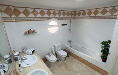 Resale - House - Detached Villa - Casares - Casares Pueblo