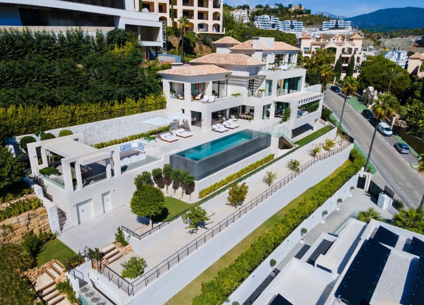 Resale - House - Detached Villa - Benahavís - La Quinta