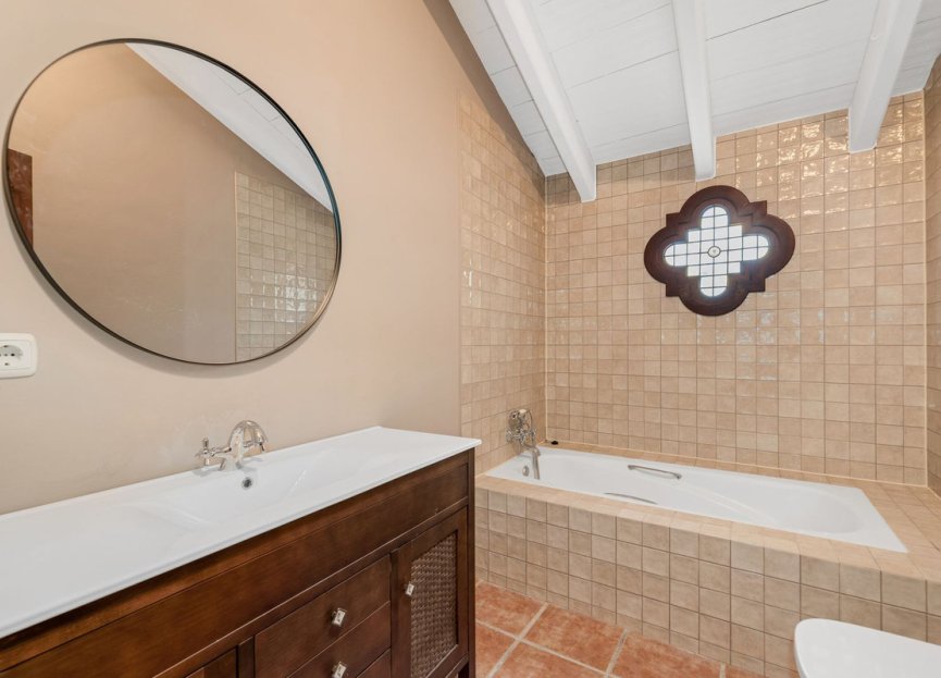 Resale - House - Finca - Cortijo - Manilva - Manilva Centro