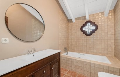 Resale - House - Finca - Cortijo - Manilva - Manilva Centro