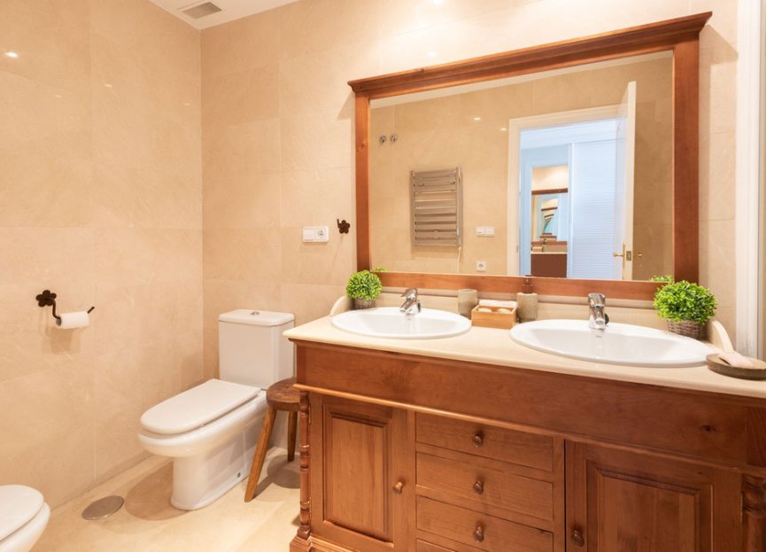 Resale - Apartment - Middle Floor Apartment - Benahavís - Los Arqueros