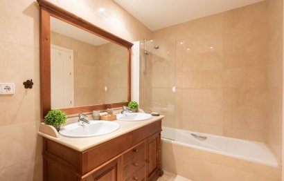 Resale - Apartment - Middle Floor Apartment - Benahavís - Los Arqueros