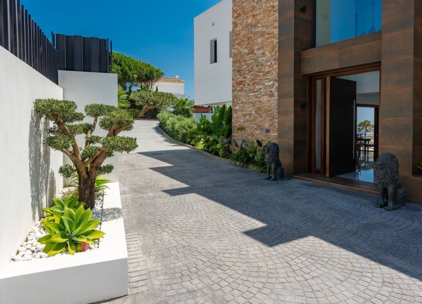 Resale - House - Detached Villa - Manilva - Manilva Centro