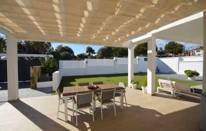 Resale - House - Detached Villa - Manilva - Manilva Centro